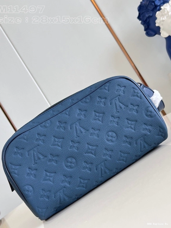AAA Replica Ru bag-23*13*12CM KIT VUITTON LOUIS DOPP LOCKER 0709